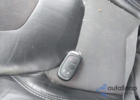 2018 Jeep Cherokee Latitude Plus 4X4 z USA, uszkodzony, nr VIN 1C4PJMLB8JD502555